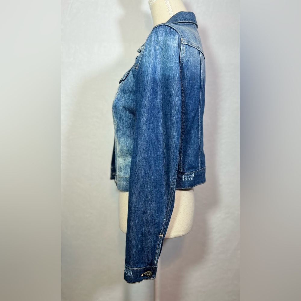 Jessica Simpson Distressed Blue Denim Jacket Size M Button Down Trendy Casual - Picture 3 of 8